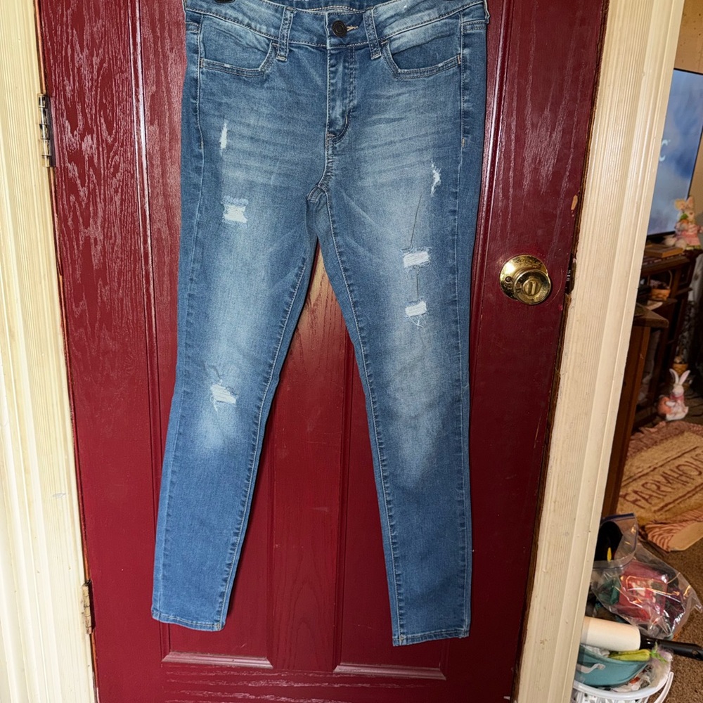 SO Distressed Light Blue Women’s Skinny Jeans
